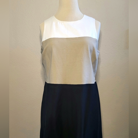 Michael Kors Dress - Picture 3 of 4